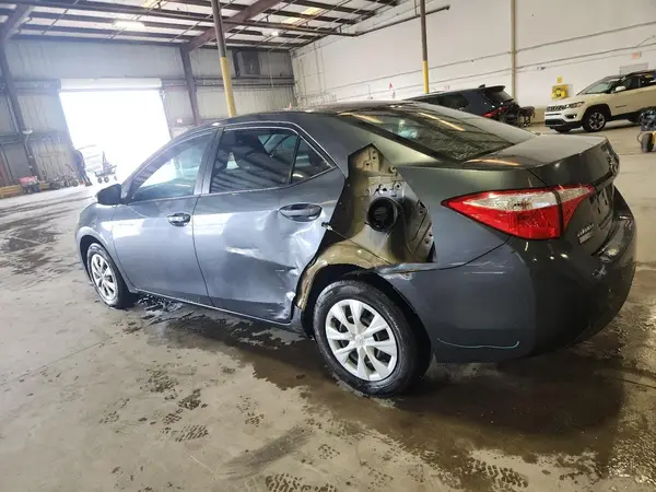 5YFBURHE3GP469083 2016 TOYOTA COROLLA - Image 2