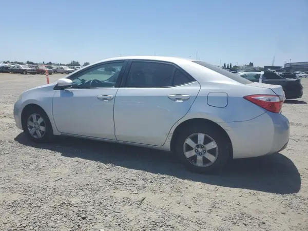 5YFBURHE3GP470461 2016 TOYOTA COROLLA - Image 2