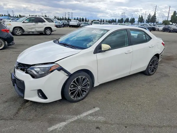 5YFBURHE3GP471867 2016 TOYOTA COROLLA - Image 1