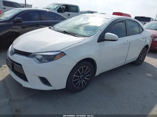 5YFBURHE3GP473666 2016 TOYOTA COROLLA - Image 2