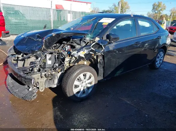 5YFBURHE3GP483212 2016 TOYOTA COROLLA - Image 2