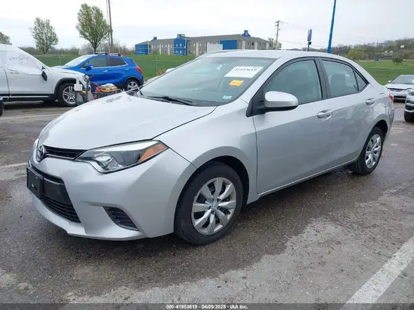 5YFBURHE3GP484487 2016 TOYOTA COROLLA - Image 2