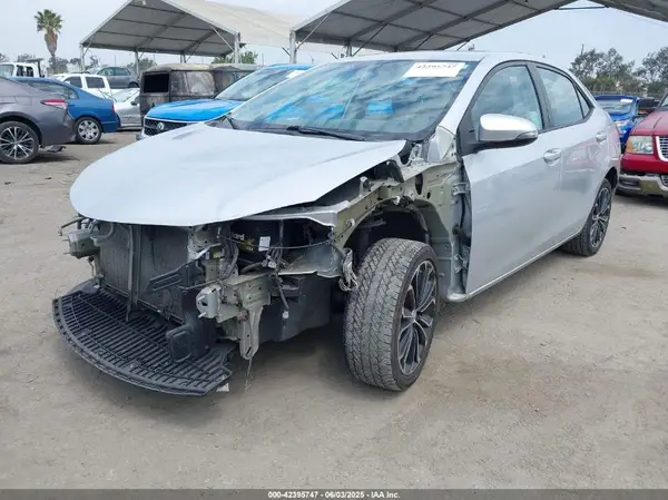5YFBURHE3GP485641 2016 TOYOTA COROLLA - Image 2