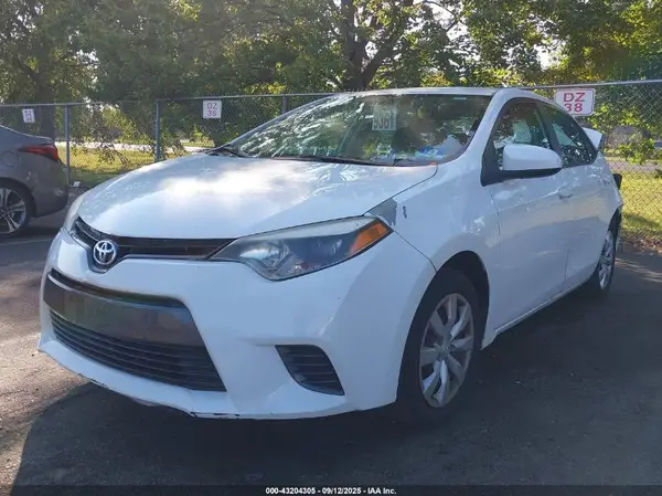 5YFBURHE3GP486448 2016 TOYOTA COROLLA - Image 2