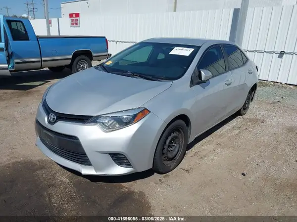 5YFBURHE3GP489253 2016 TOYOTA COROLLA - Image 2