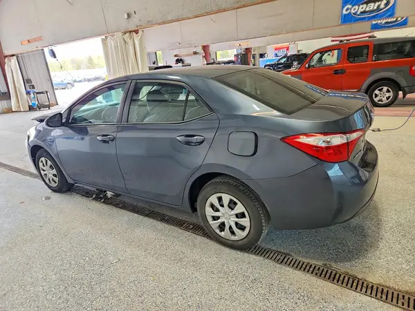 5YFBURHE3GP501692 2016 TOYOTA COROLLA - Image 2