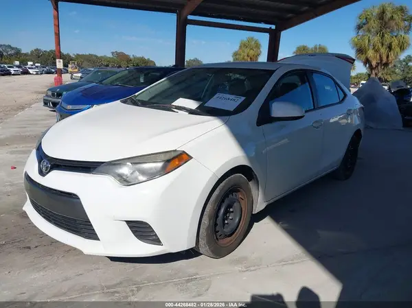 5YFBURHE3GP503006 2016 TOYOTA COROLLA - Image 2