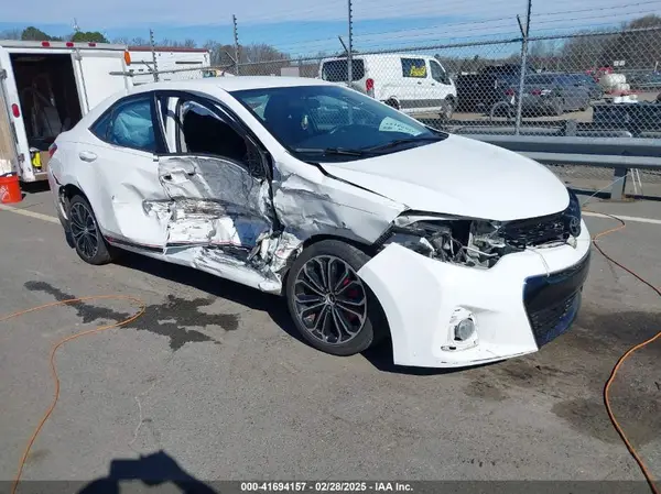 5YFBURHE3GP508173 2016 TOYOTA COROLLA - Image 1