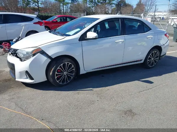 5YFBURHE3GP508173 2016 TOYOTA COROLLA - Image 2