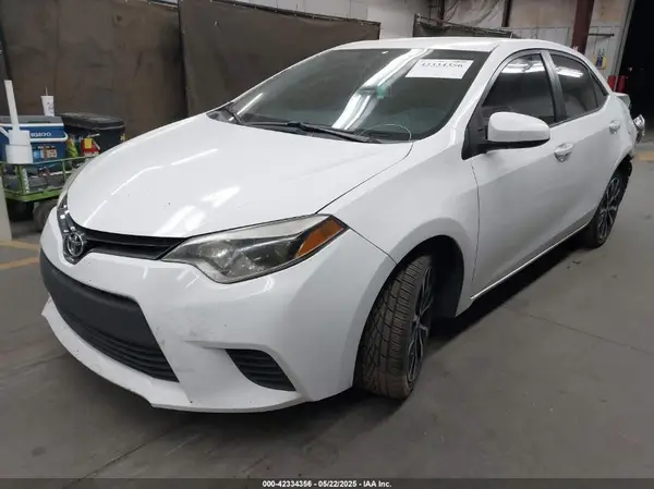 5YFBURHE3GP518458 2016 TOYOTA COROLLA - Image 2