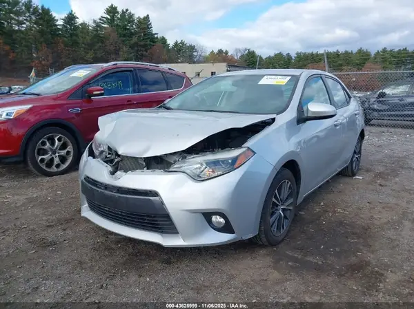 5YFBURHE3GP519285 2016 TOYOTA COROLLA - Image 2