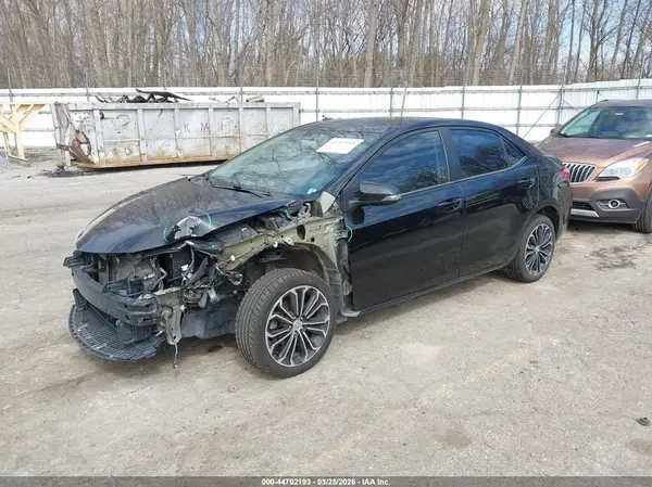 5YFBURHE3GP521957 2016 TOYOTA COROLLA - Image 2