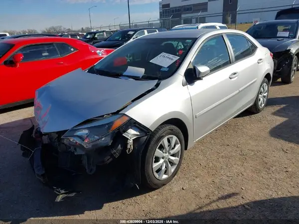 5YFBURHE3GP522266 2016 TOYOTA COROLLA - Image 2