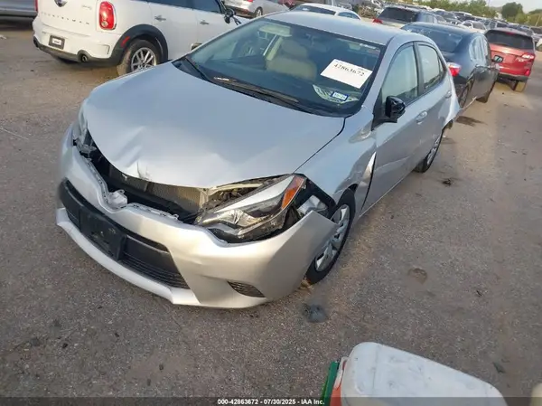 5YFBURHE3GP523093 2016 TOYOTA COROLLA - Image 2