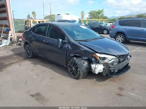 5YFBURHE3GP532666 2016 TOYOTA COROLLA - Image 1