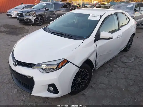 5YFBURHE3GP539455 2016 TOYOTA COROLLA - Image 2