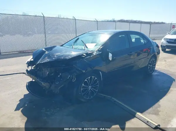 5YFBURHE3GP540718 2016 TOYOTA COROLLA - Image 2