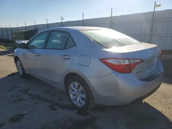 5YFBURHE3GP543005 2016 TOYOTA COROLLA - Image 2