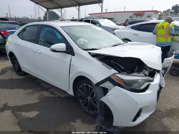 5YFBURHE3GP544901 2016 TOYOTA COROLLA - Image 1