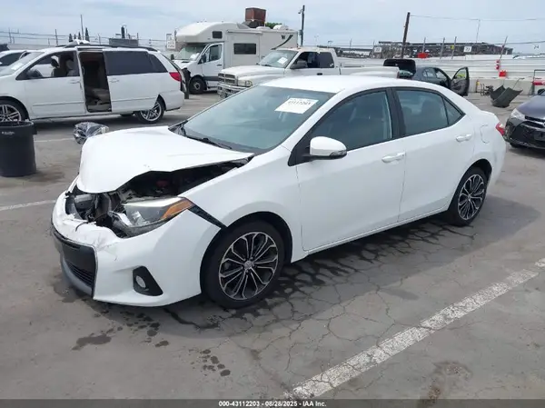 5YFBURHE3GP550908 2016 TOYOTA COROLLA - Image 2