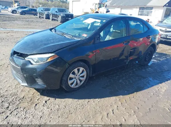 5YFBURHE3GP551945 2016 TOYOTA COROLLA - Image 2