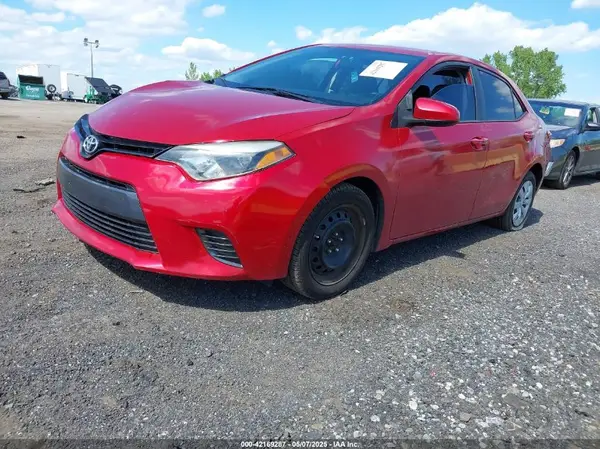 5YFBURHE3GP558877 2016 TOYOTA COROLLA - Image 2