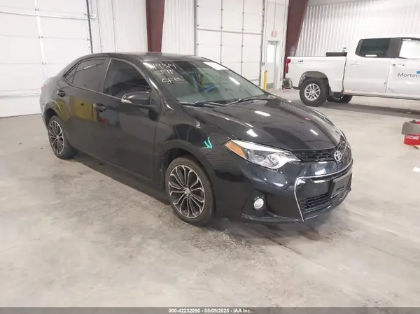 5YFBURHE3GP565621 2016 TOYOTA COROLLA - Image 1