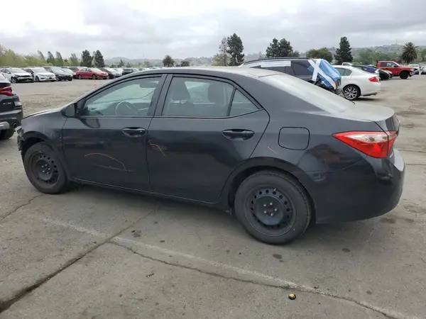 5YFBURHE3HP569170 2017 TOYOTA COROLLA - Image 2