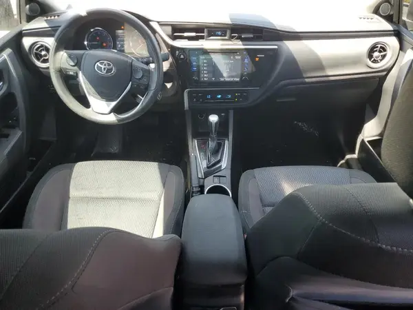 5YFBURHE3HP570271 2017 TOYOTA COROLLA - Image 8