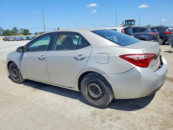 5YFBURHE3HP570495 2017 TOYOTA COROLLA - Image 2