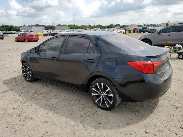5YFBURHE3HP575034 2017 TOYOTA COROLLA - Image 2