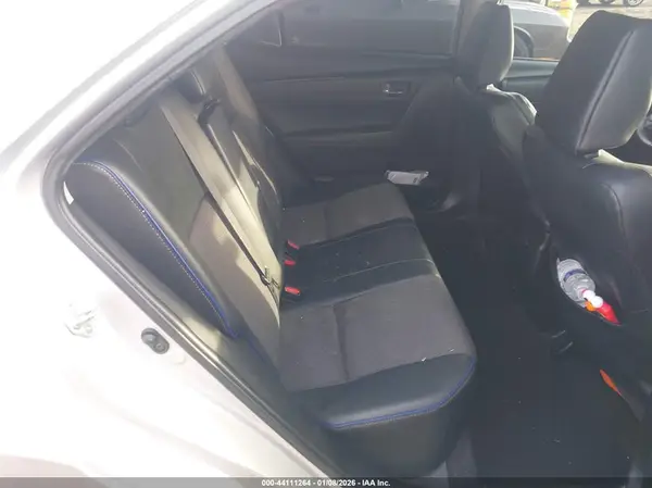 5YFBURHE3HP575227 2017 TOYOTA COROLLA - Image 8