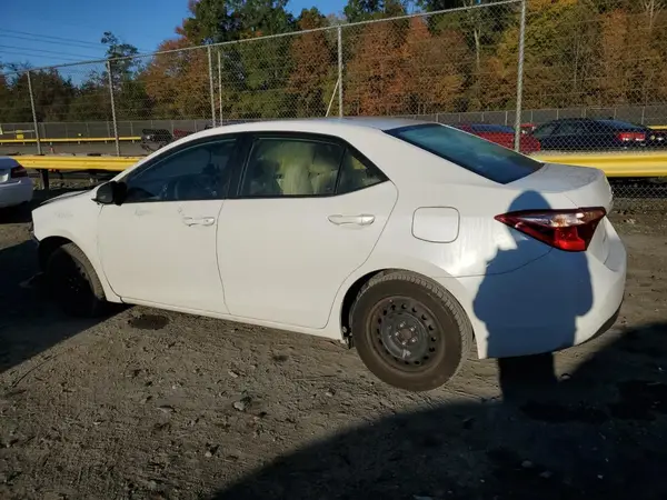 5YFBURHE3HP575373 2017 TOYOTA COROLLA - Image 2