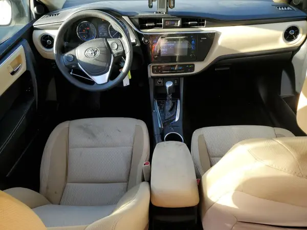 5YFBURHE3HP575373 2017 TOYOTA COROLLA - Image 8