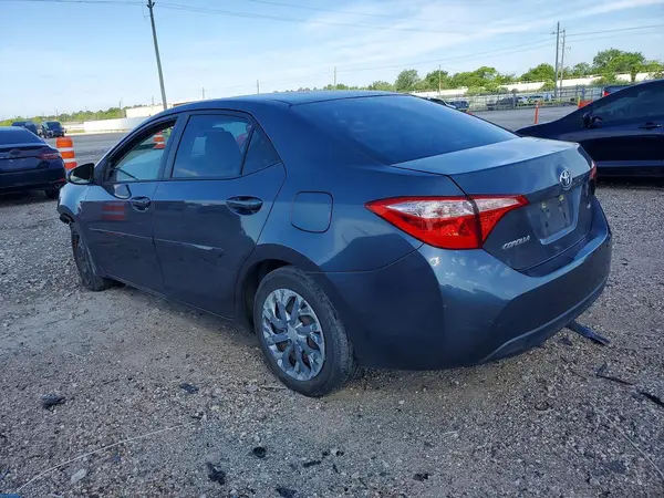 5YFBURHE3HP576328 2017 TOYOTA COROLLA - Image 2