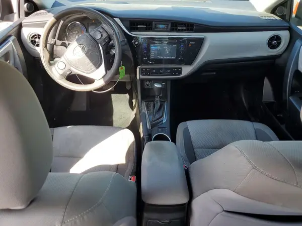 5YFBURHE3HP576328 2017 TOYOTA COROLLA - Image 8