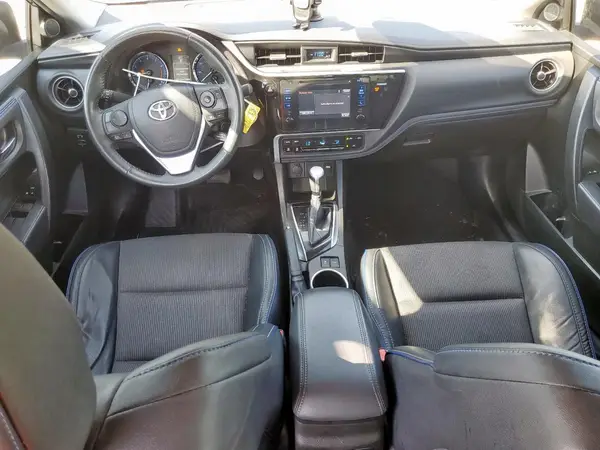 5YFBURHE3HP577592 2017 TOYOTA COROLLA - Image 8