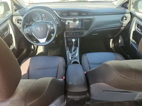 5YFBURHE3HP579455 2017 TOYOTA COROLLA - Image 8