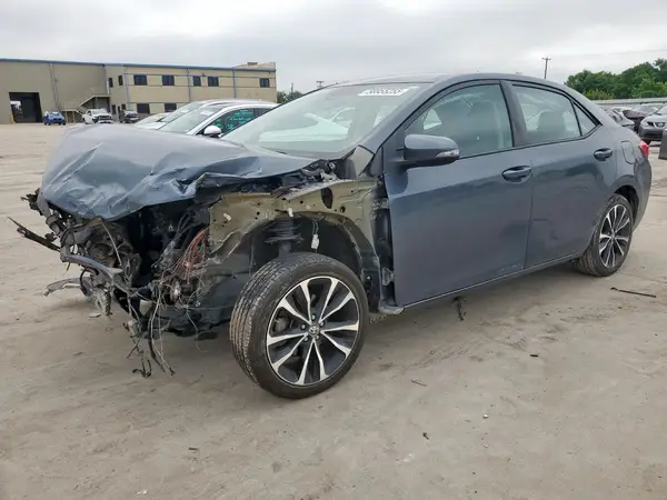 5YFBURHE3HP582663 2017 TOYOTA COROLLA - Image 1