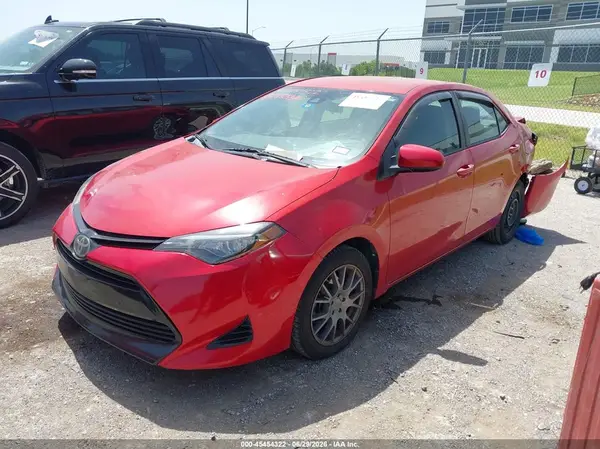 5YFBURHE3HP584803 2017 TOYOTA COROLLA - Image 2