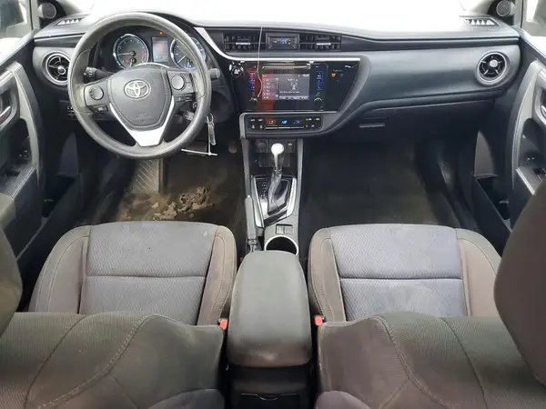5YFBURHE3HP584879 2017 TOYOTA COROLLA - Image 8