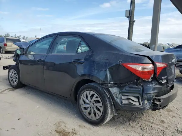 5YFBURHE3HP585868 2017 TOYOTA COROLLA - Image 2