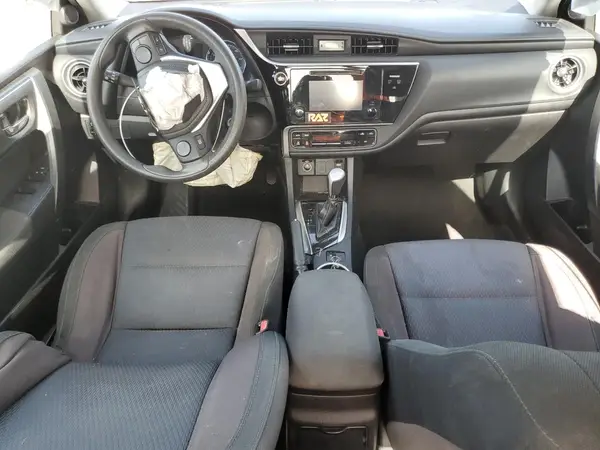 5YFBURHE3HP585868 2017 TOYOTA COROLLA - Image 8