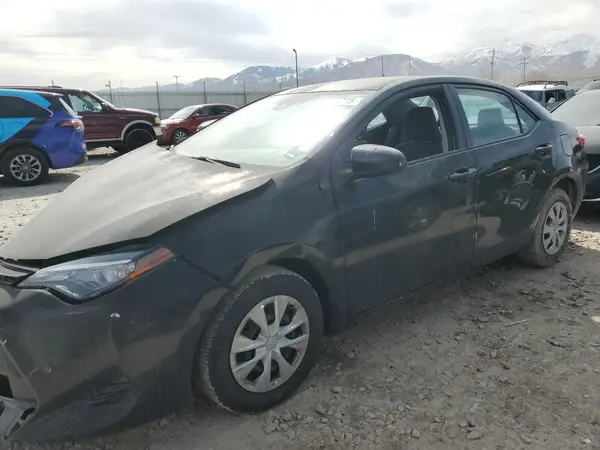 5YFBURHE3HP589466 2017 TOYOTA COROLLA - Image 1