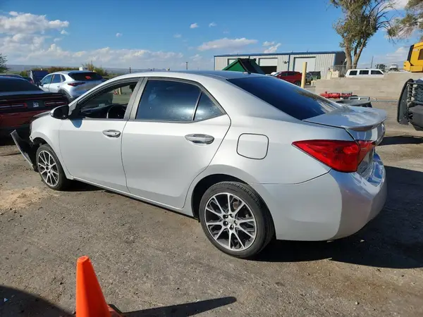 5YFBURHE3HP590178 2017 TOYOTA COROLLA - Image 2