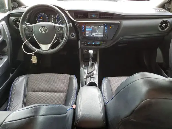 5YFBURHE3HP592173 2017 TOYOTA COROLLA - Image 8