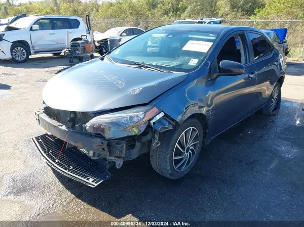 5YFBURHE3HP593047 2017 TOYOTA COROLLA - Image 2