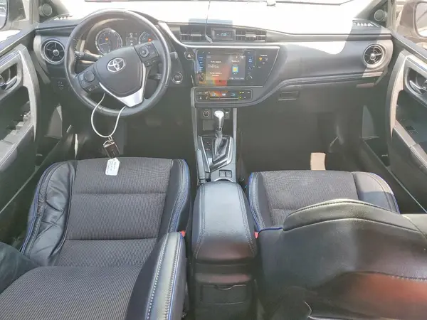 5YFBURHE3HP594005 2017 TOYOTA COROLLA - Image 8