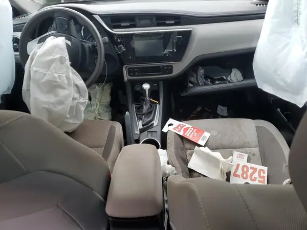 5YFBURHE3HP597874 2017 TOYOTA COROLLA - Image 8