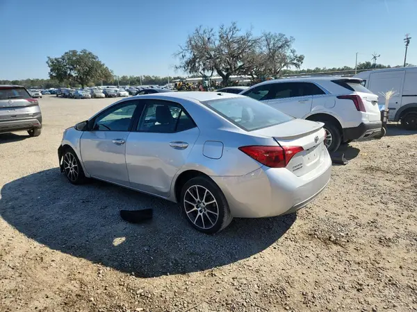 5YFBURHE3HP598426 2017 TOYOTA COROLLA - Image 2
